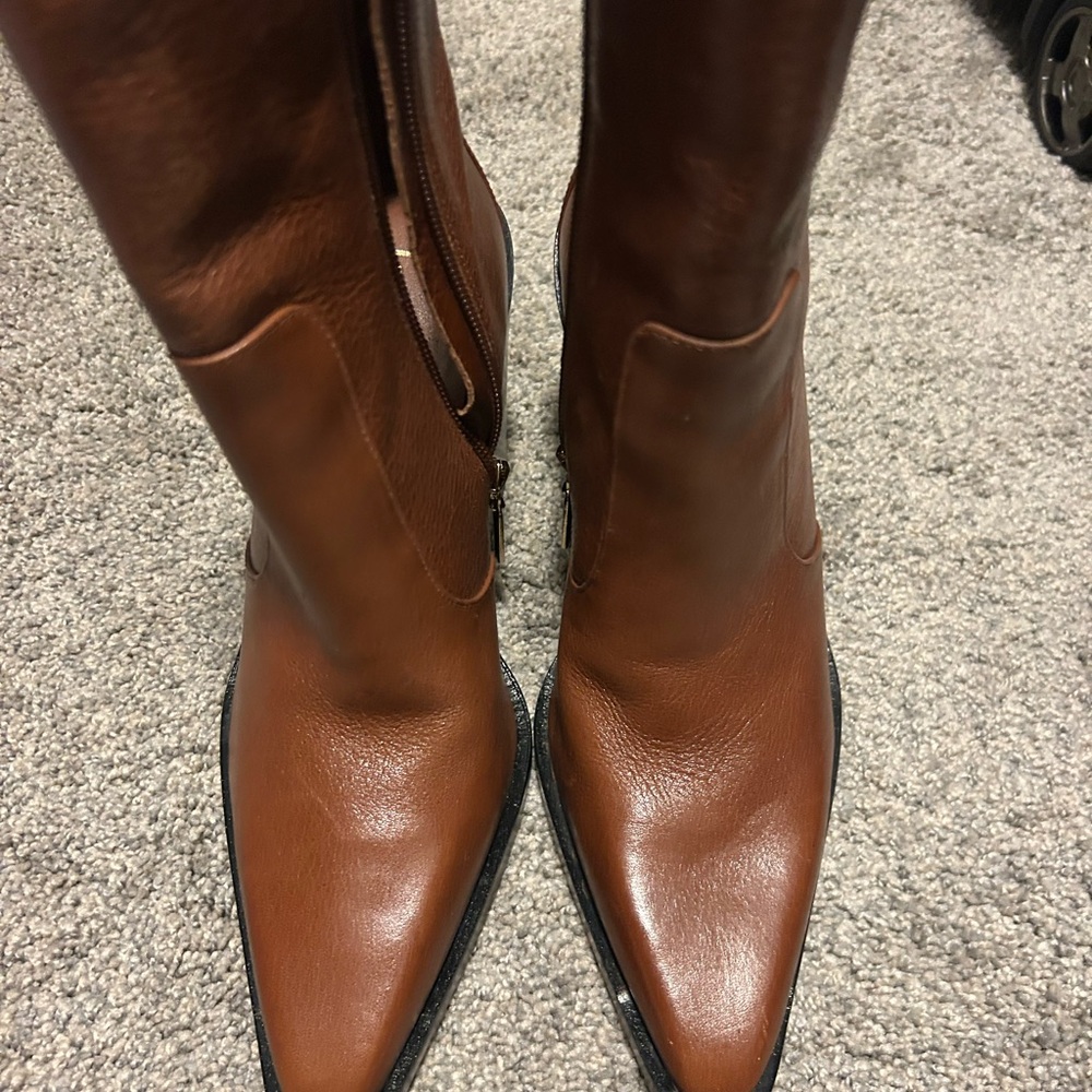 Larroude boots